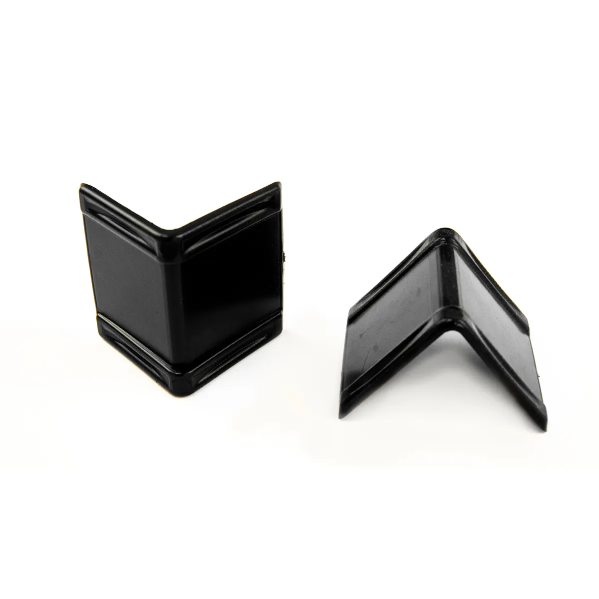 Poliestera iepakošanas lentes stūra aizsargs (PVC-CORNER-3), 25–32 mm